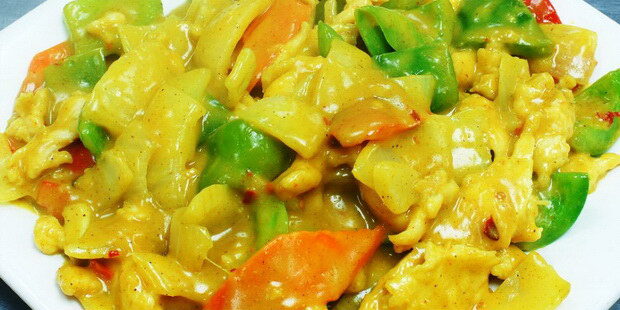 Curry chicken dish