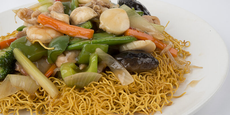 Cantonese chow mein dish